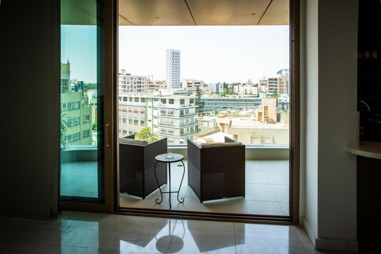 Apartmán Phaedrus Living: 360 Tower Luxury Flat Nikósie Exteriér fotografie