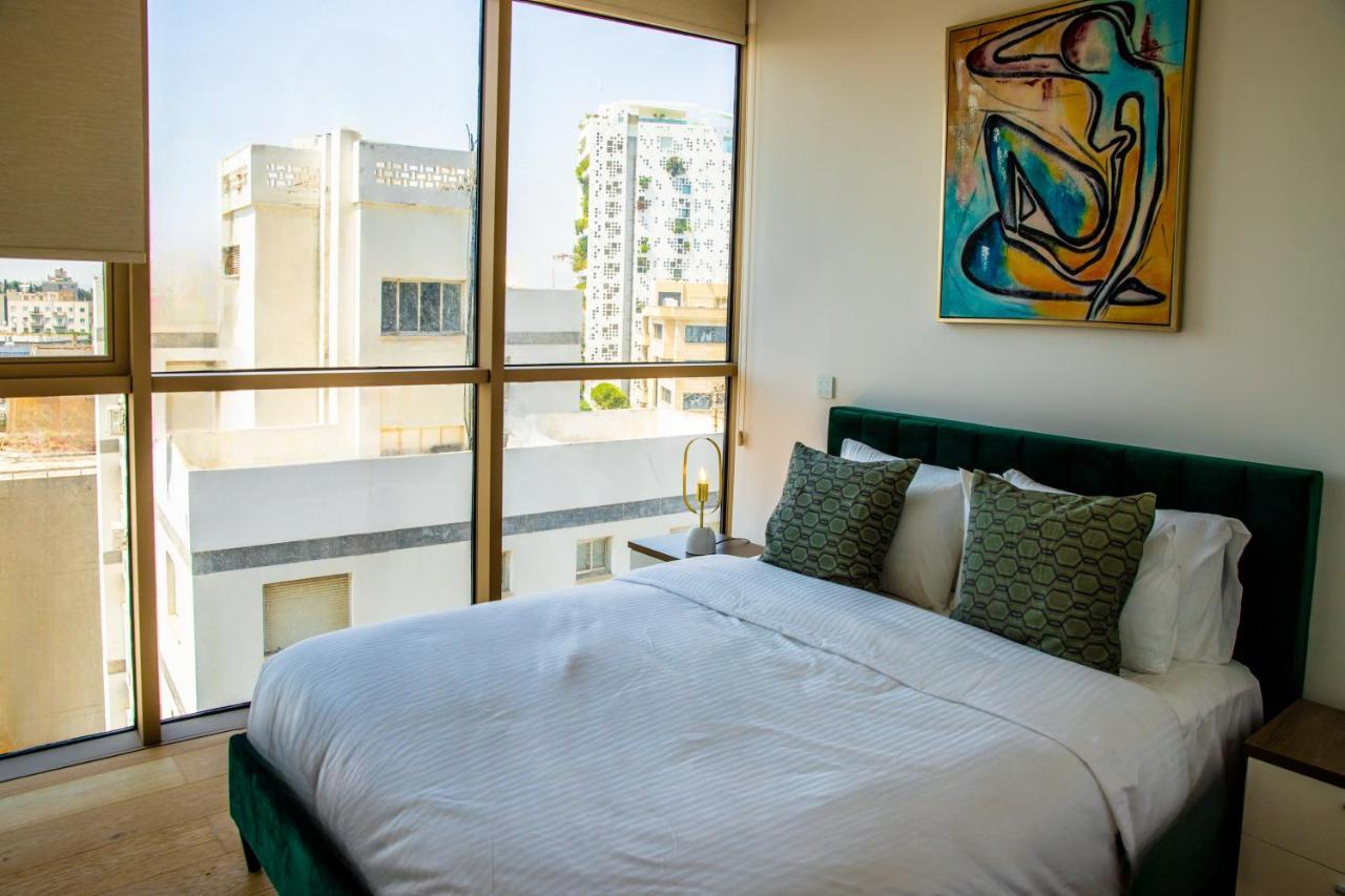 Apartmán Phaedrus Living: 360 Tower Luxury Flat Nikósie Exteriér fotografie