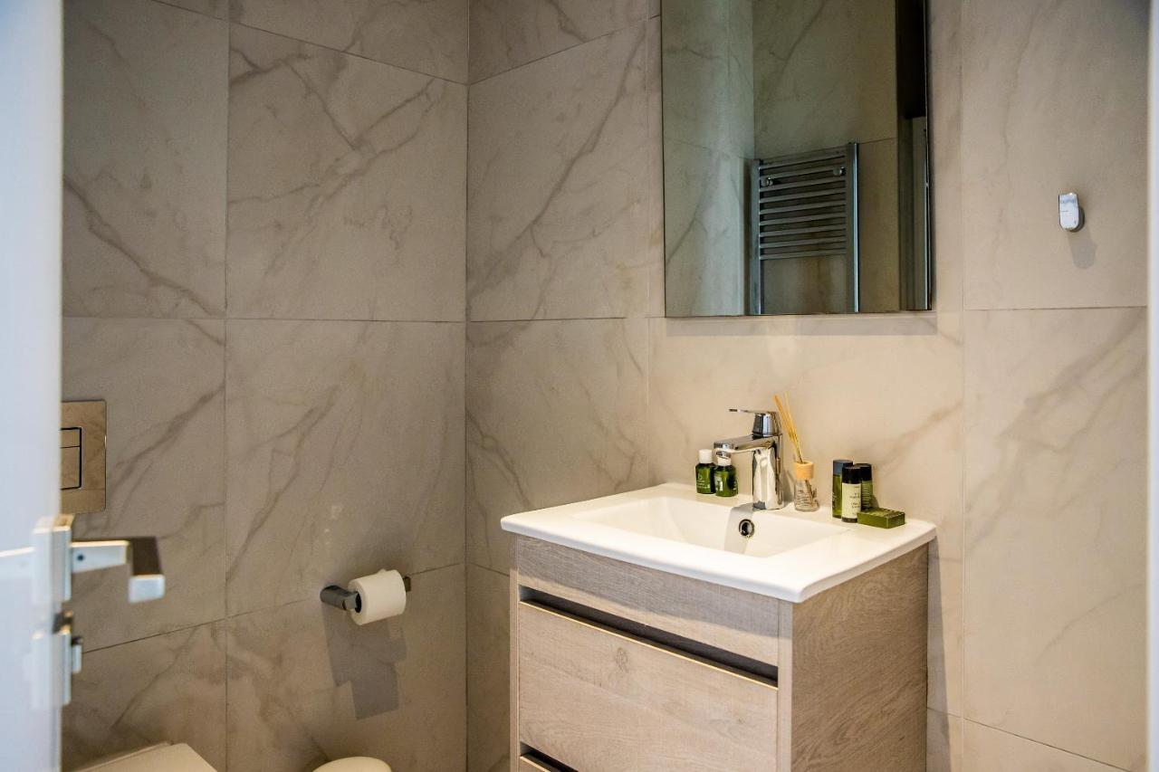 Apartmán Phaedrus Living: 360 Tower Luxury Flat Nikósie Exteriér fotografie